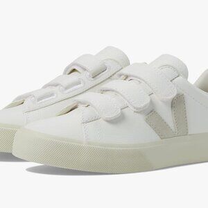 Veja Recife Logo Velcro Shoes, size 8